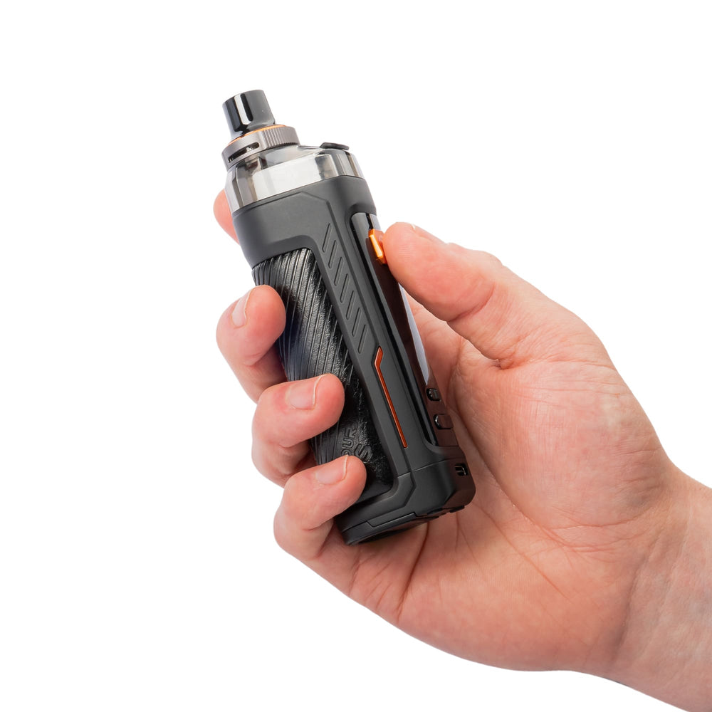 Black Armour GS vape kit in hand.