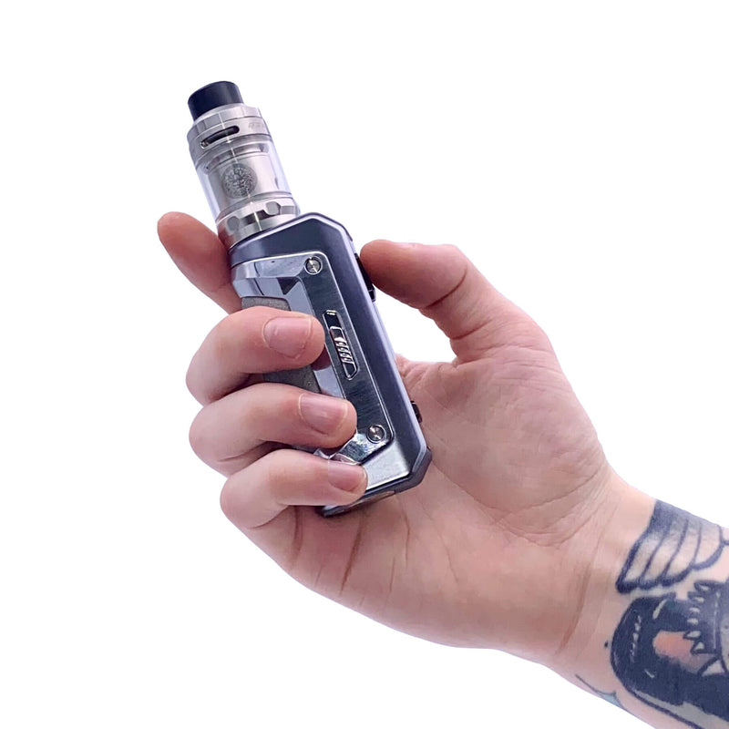 Aegis Solo 2 S100 Kit in Hand